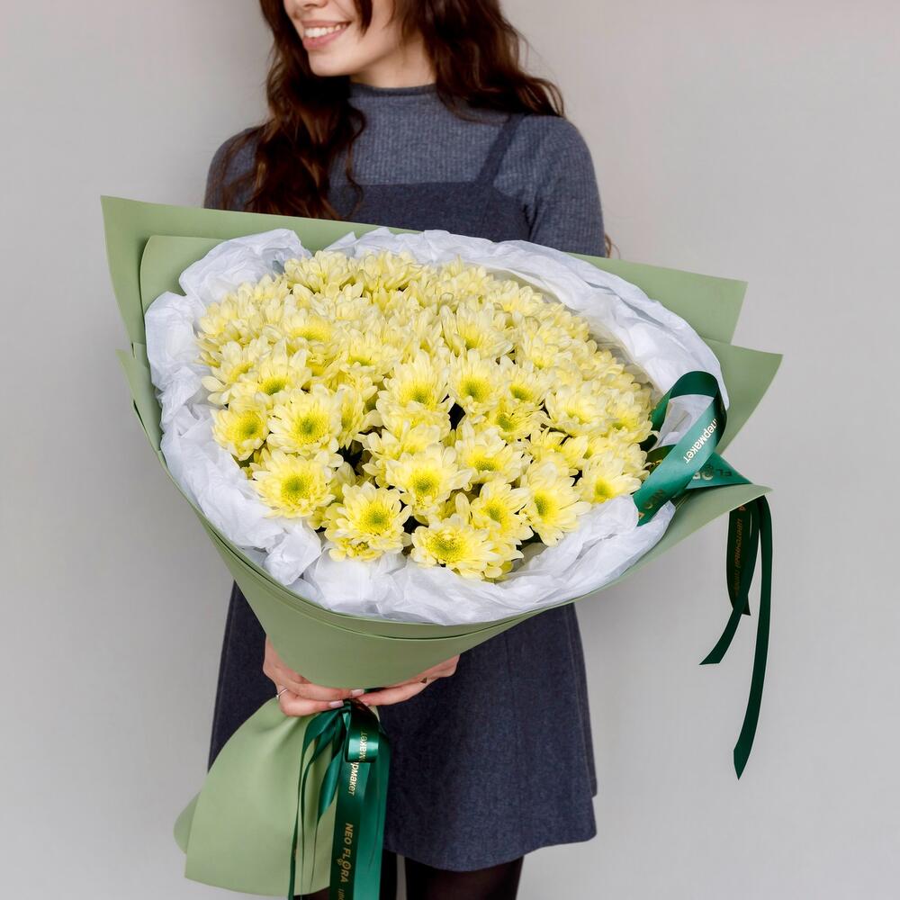 https://content2.flowwow-images.com/data/flowers/1000x1000/35/1722093027_51858135.jpg